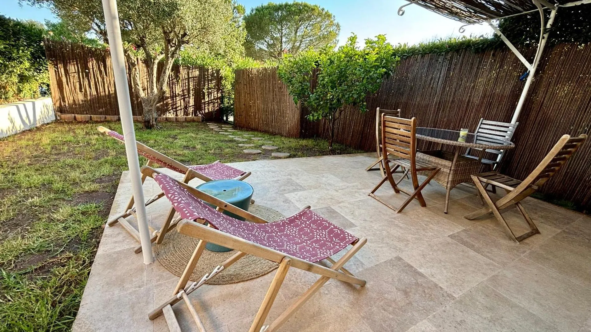 Bastidon Paisible Dans Residence Avec Piscine Frejus Holiday home