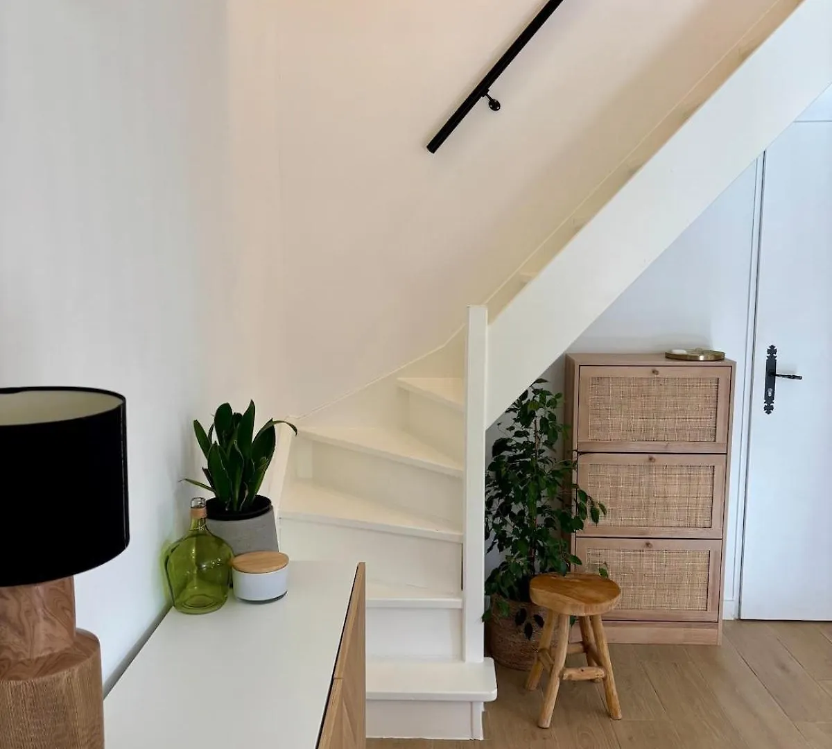 Bastidon Paisible Dans Residence Avec Piscine Frejus France