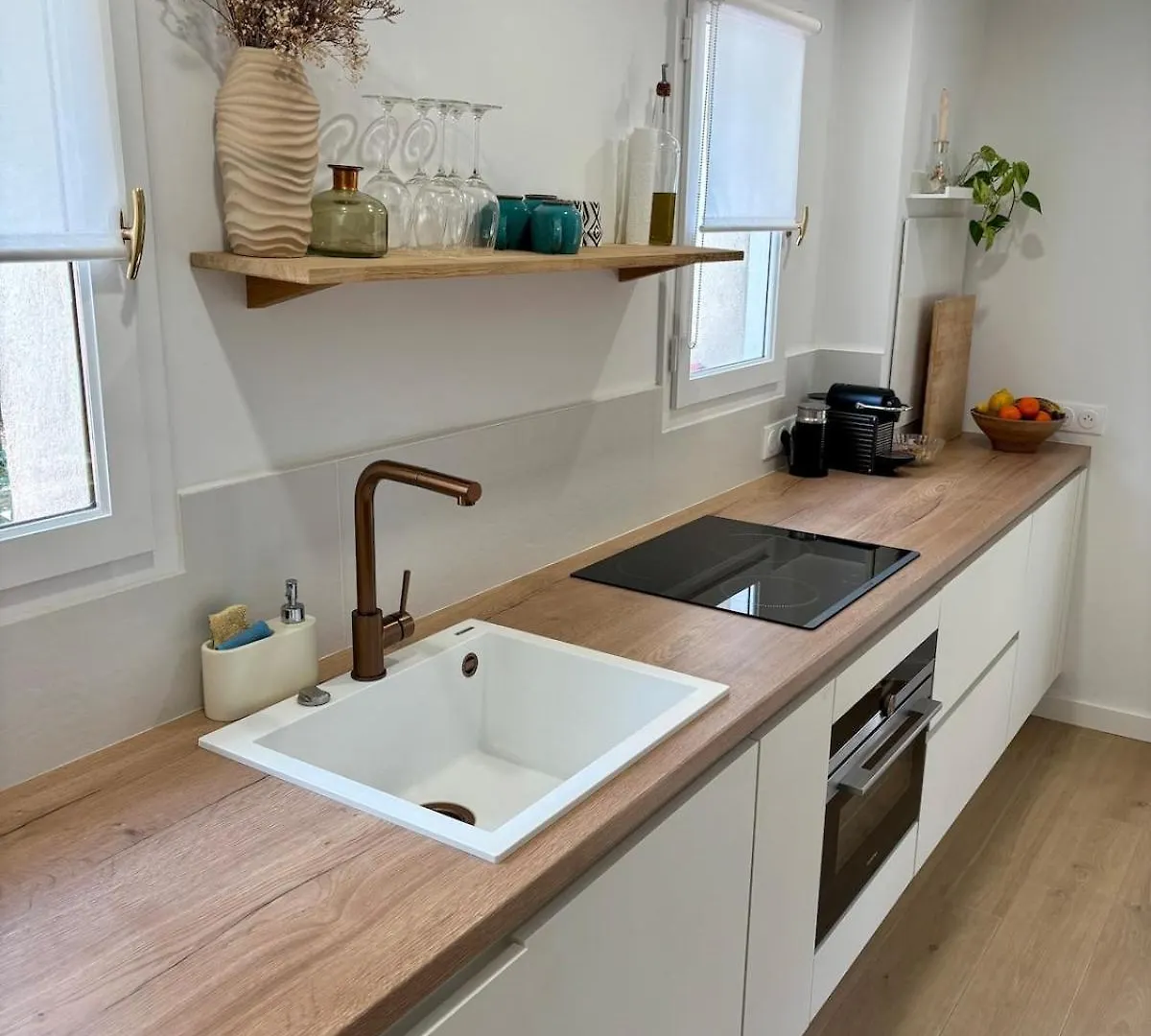 Bastidon Paisible Dans Residence Avec Piscine Frejus France